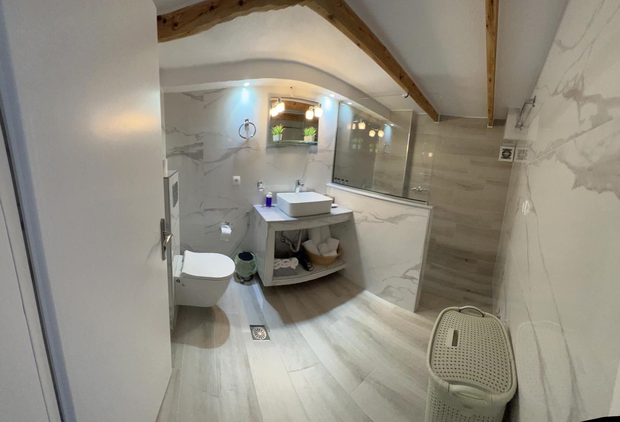פרבזה Chris Apartment With Loft מראה חיצוני תמונה